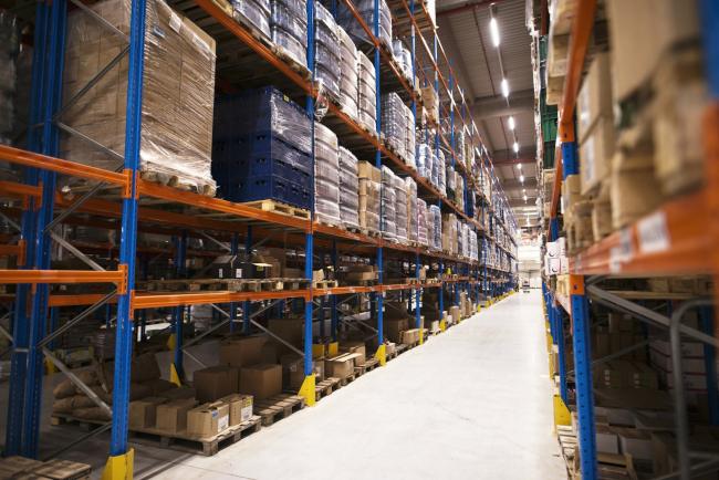 magasin de pièces auto à Trets